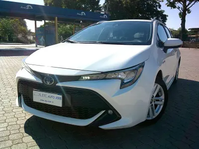 Usata Toyota Corolla Business Edition 97 CV (71 kW) 2021 Bianco Station wagon