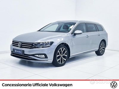 Usata VW Passat Executive 190 CV (139 kW) 2020 Grigio Station wagon