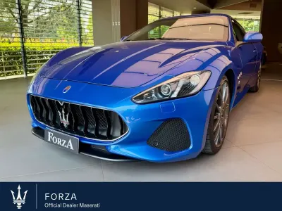Usata Maserati Granturismo 460 CV (338 kW) 2017 Blu sofisticato fuoriserie Coupé