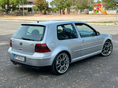 Usata VW Golf IV 450 CV (330 kW) 2000 Argento Coupé