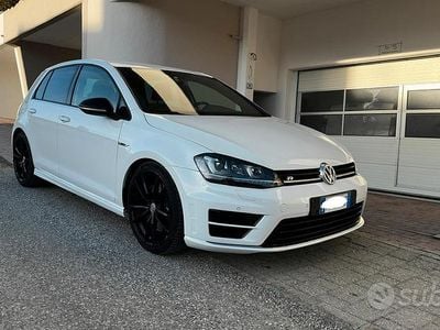 Usata VW Golf VII R 300 CV (220 kW) 2016 Berlina