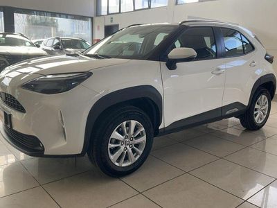 Usata Toyota Yaris Hybrid Active 116 CV (85 kW) 2023 Bianco