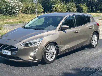 Usata Ford Focus Titanium 120 CV (88 kW) 2018 Marrone Utilitaria