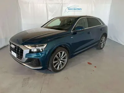 Usata Audi Q8 S-Line 231 CV (169 kW) 2020 Blu SUV