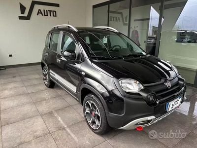 Usata Fiat Panda Cross Cross 86 CV (63 kW) 2022 Nero cinema Utilitaria