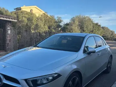 Usata Mercedes A180 116 CV (85 kW) 2019 Berlina