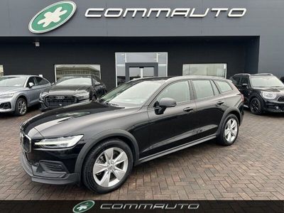 usata Volvo V60 CC B4 (d) AWD automatico Core