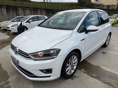 Usata VW Golf Sportsvan Highline 110 CV (80 kW) 2015 Bianco Monovolume
