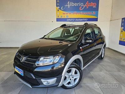 Usata Dacia Sandero Prestige 90 CV (66 kW) 2015 Nero Berlina