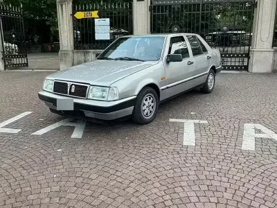 Käytetty Lancia Thema 120 HP (88 kW) 1987 Harmaa Sedan