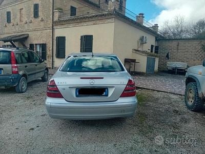 Usata Mercedes E270 2002 Grigio Berlina