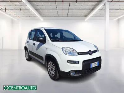 Usata Fiat Panda Street 70 CV (51 kW) 2021 Bianco pastello Utilitaria