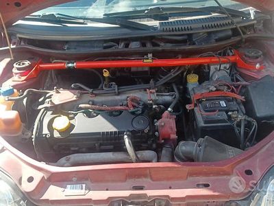 Usata Fiat Punto 2003 Rosso Utilitaria