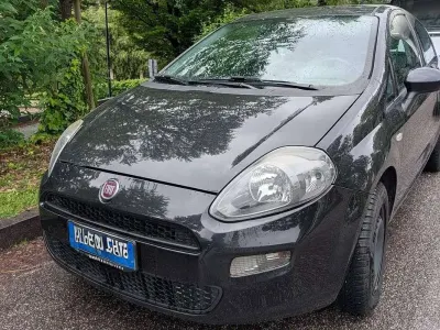 Brugt Fiat Punto Easy 69 HK (50 kW) 2012 Sort Hatchback