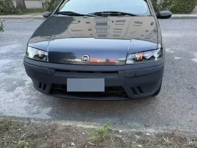 Usata Fiat Punto 80 CV (58 kW) 2002 Grigio Utilitaria