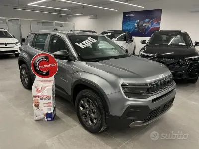 Nuova Jeep Avenger Longitude 101 CV (74 kW) 2026 Grigio SUV