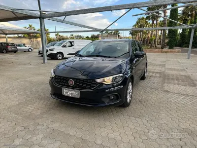 Usata Fiat Tipo Lounge 95 CV (69 kW) 2017 Nero Berlina