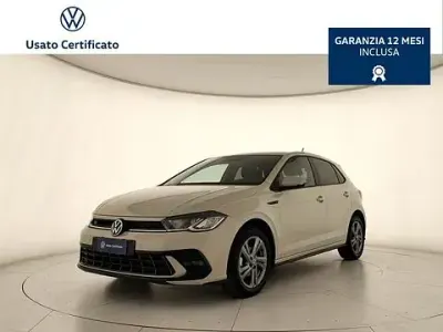 Usata VW Polo R-line 95 CV (69 kW) 2024 Beige Utilitaria