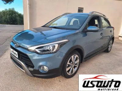 Usata Hyundai i20 Active Cross 90 CV (66 kW) 2016 Bluazzurro Berlina