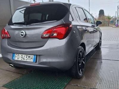 Usata Opel Corsa 90 CV (66 kW) 2016 Berlina