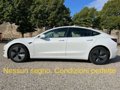 Usata Tesla Model 3 Long Range AWD 152 kW (208 CV) 2019 Bianco Berlina
