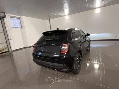 Nuova Fiat 600 La Prima 101 CV (74 kW) 2025 Nero SUV