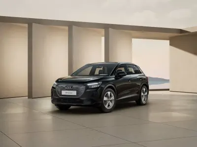Nuova Audi Q4 e-tron Ambiente 69 kW (95 CV) 2026 Nero mito metallizzato SUV
