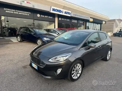 Usata Ford Fiesta Titanium 75 CV (55 kW) 2020 Grigio Utilitaria