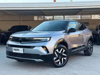 Usata Opel Mokka 131 CV (96 kW) 2025 Grigio SUV