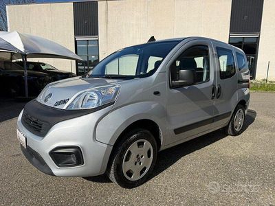 Usata Fiat Qubo Easy 77 CV (56 kW) 2018 Grigio Monovolume