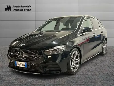 Usata Mercedes B200 AMG Line Premium 150 CV (110 kW) 2023 Nero cosmo metallizzato Monovolume