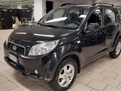 Usata Daihatsu Terios 105 CV (77 kW) 2007 Nero SUV