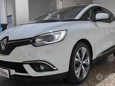 Usata Renault Scénic IV Intens 110 CV (80 kW) 2017 Bianco Monovolume