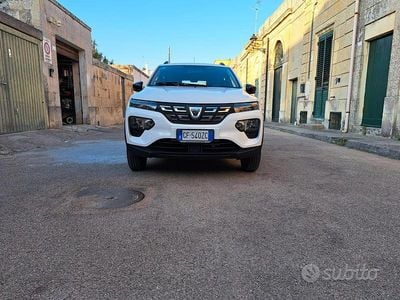 Usata Dacia Spring Comfort Plus 19 kW (26 CV) 2021 Bianco Utilitaria