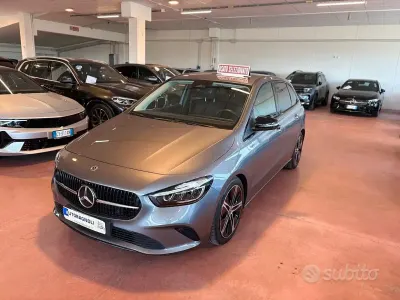 Usata Mercedes B200 Advanced Plus 150 CV (110 kW) 2023 Grigio Utilitaria