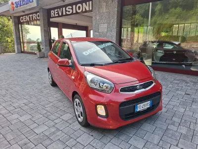 Usata Kia Picanto Active 65 CV (47 kW) 2016 Rosso mett Utilitaria