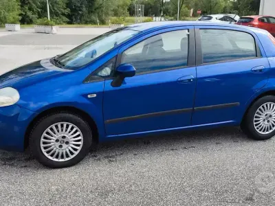 Usata Fiat Grande Punto 77 CV (56 kW) 2009 Blu Utilitaria