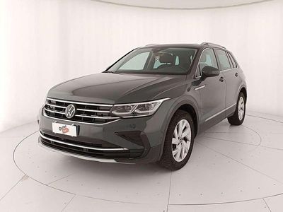 Usata VW Tiguan Elegance 150 CV (110 kW) 2023 Dolphin grey metallizzato SUV