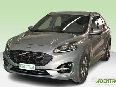 Usata Ford Kuga ST-Line 120 CV (88 kW) 2022 Grigio SUV