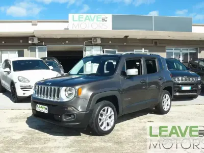 Usata Jeep Renegade Limited 140 CV (102 kW) 2017 Grigio SUV