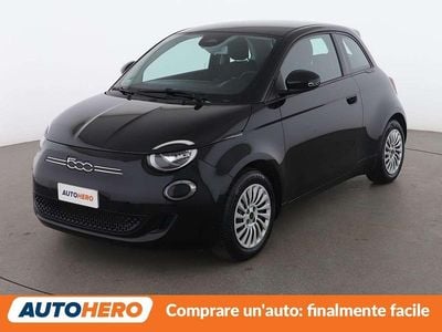 Begagnad Fiat 500e Action 42 kW (58 HK) 2022 Svart Halvkombi
