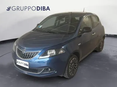 Usata Lancia Ypsilon S 70 CV (51 kW) 2024 Blu Utilitaria