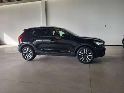 Usata Volvo XC40 Business Edition 163 CV (119 kW) 2020 Nero SUV