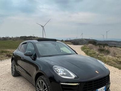 Porsche Macan S