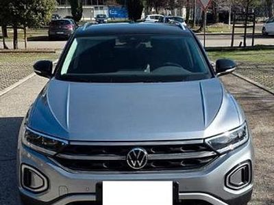 Usata VW T-Roc Style 150 CV (110 kW) 2023 Grigio SUV