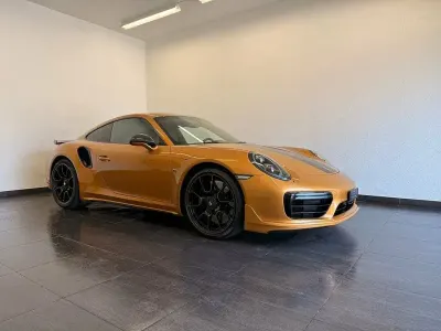 Usata Porsche 911 Turbo S 607 CV (446 kW) 2018 Oro Coupé