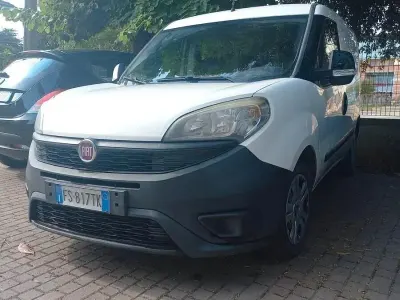 Usata Fiat Doblò 95 CV (69 kW) 2018 Bianco Monovolume