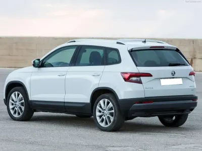 Nuova Skoda Karoq Selection 116 CV (85 kW) 2026 Argento SUV
