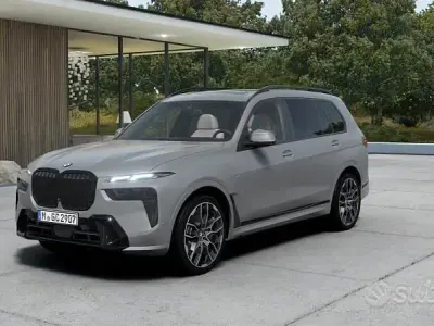 Nuova BMW X7 M Sport 340 CV (250 kW) 2026 Grigio SUV