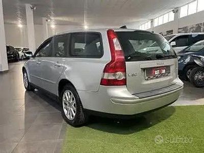Usata Volvo V50 136 CV (100 kW) 2004 Grigio Station wagon